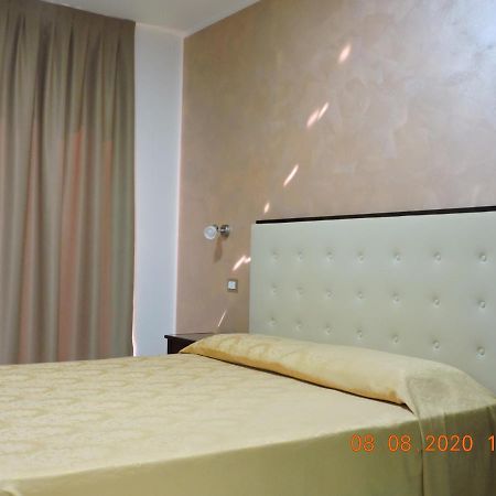 B&B Aquila Reale Portopalo Di Capo Passero Luaran gambar