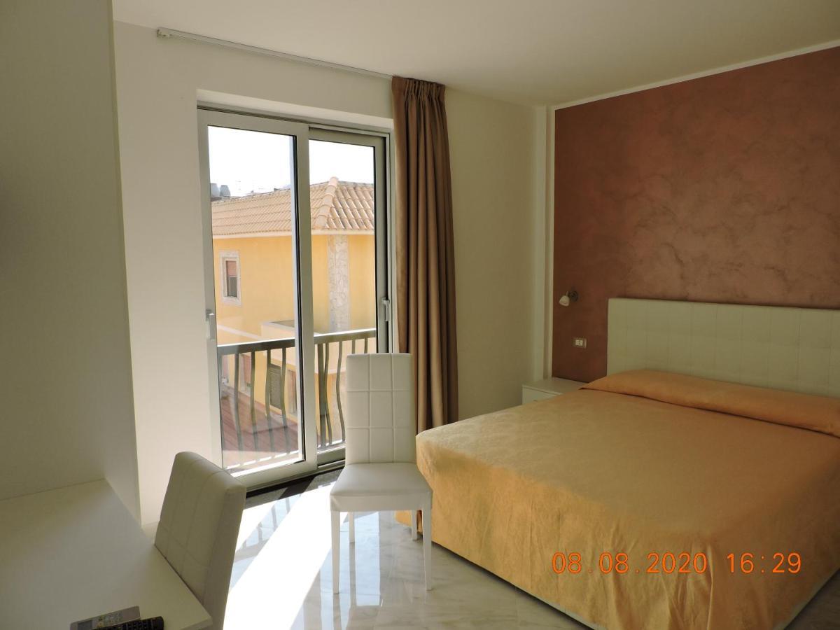B&B Aquila Reale Portopalo Di Capo Passero Luaran gambar