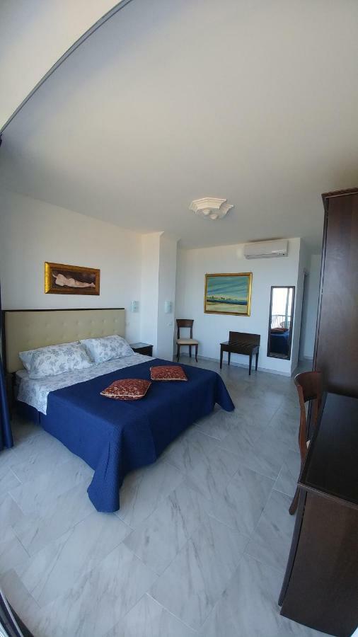 B&B Aquila Reale Portopalo Di Capo Passero Luaran gambar