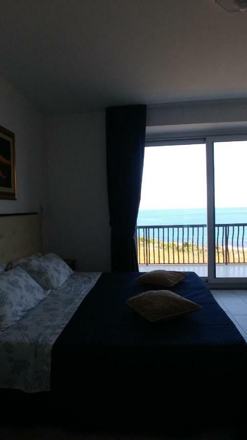 B&B Aquila Reale Portopalo Di Capo Passero Luaran gambar