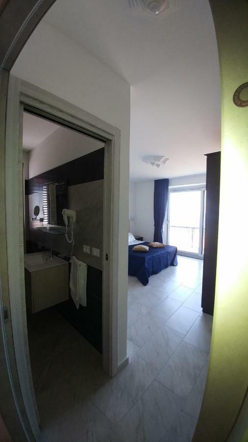 B&B Aquila Reale Portopalo Di Capo Passero Luaran gambar